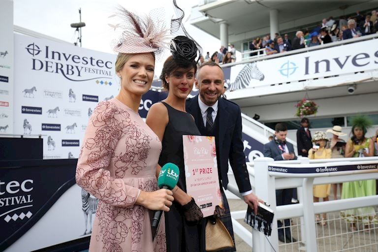 investec-ladies-day-happy-winner-2019-1.jpg