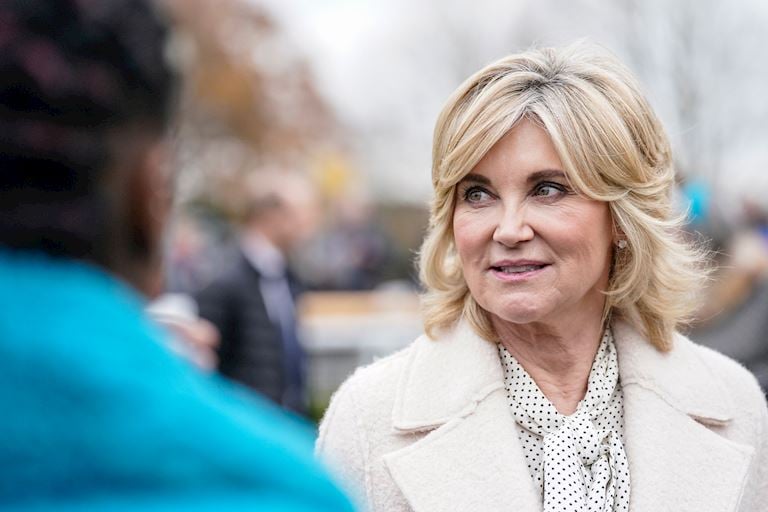 Anthea Turner.jpg